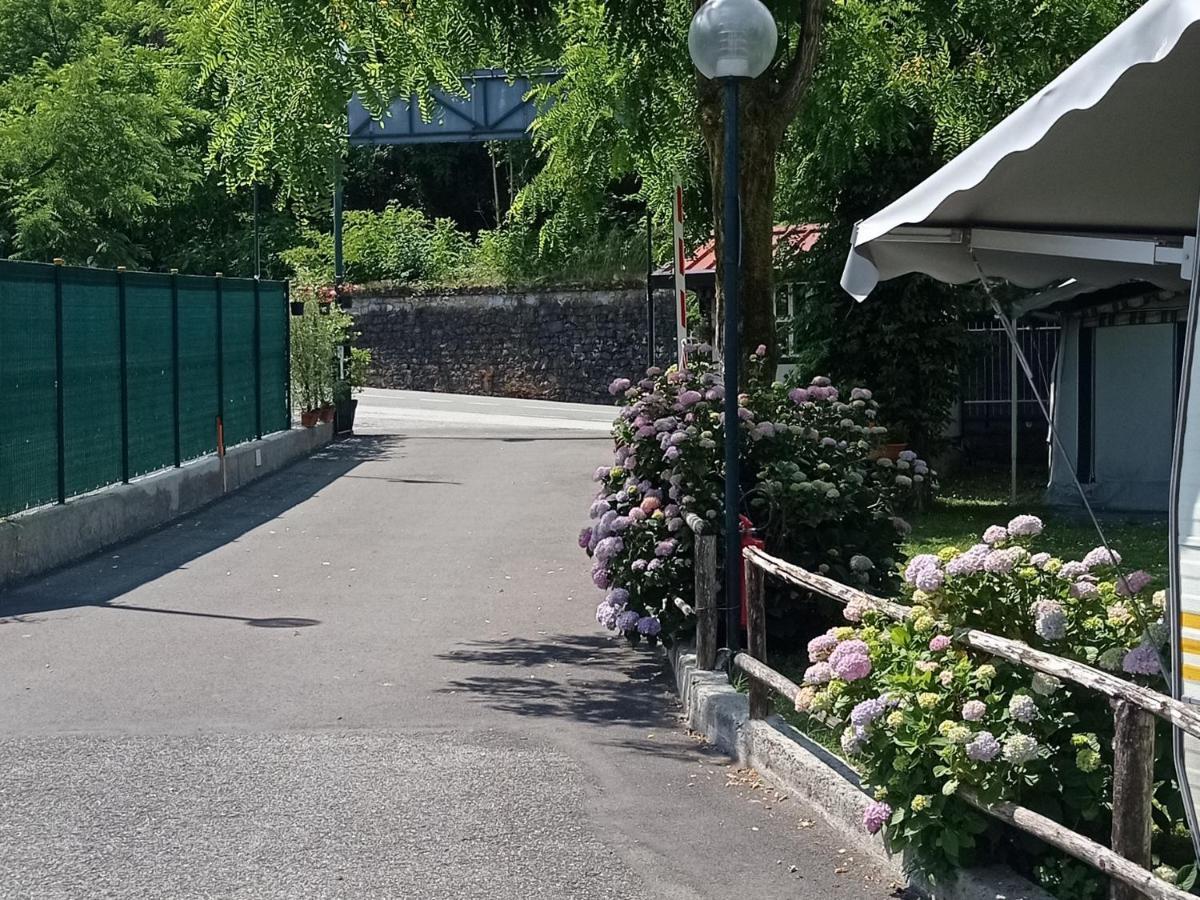 Отель Parco Vacanze Bracchetto Vetta Карродано-Инферьоре Экстерьер фото